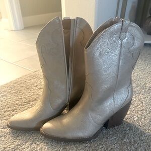 NWOB MIX NO. 6 Brycen Cowboy Booties SZ 9.5